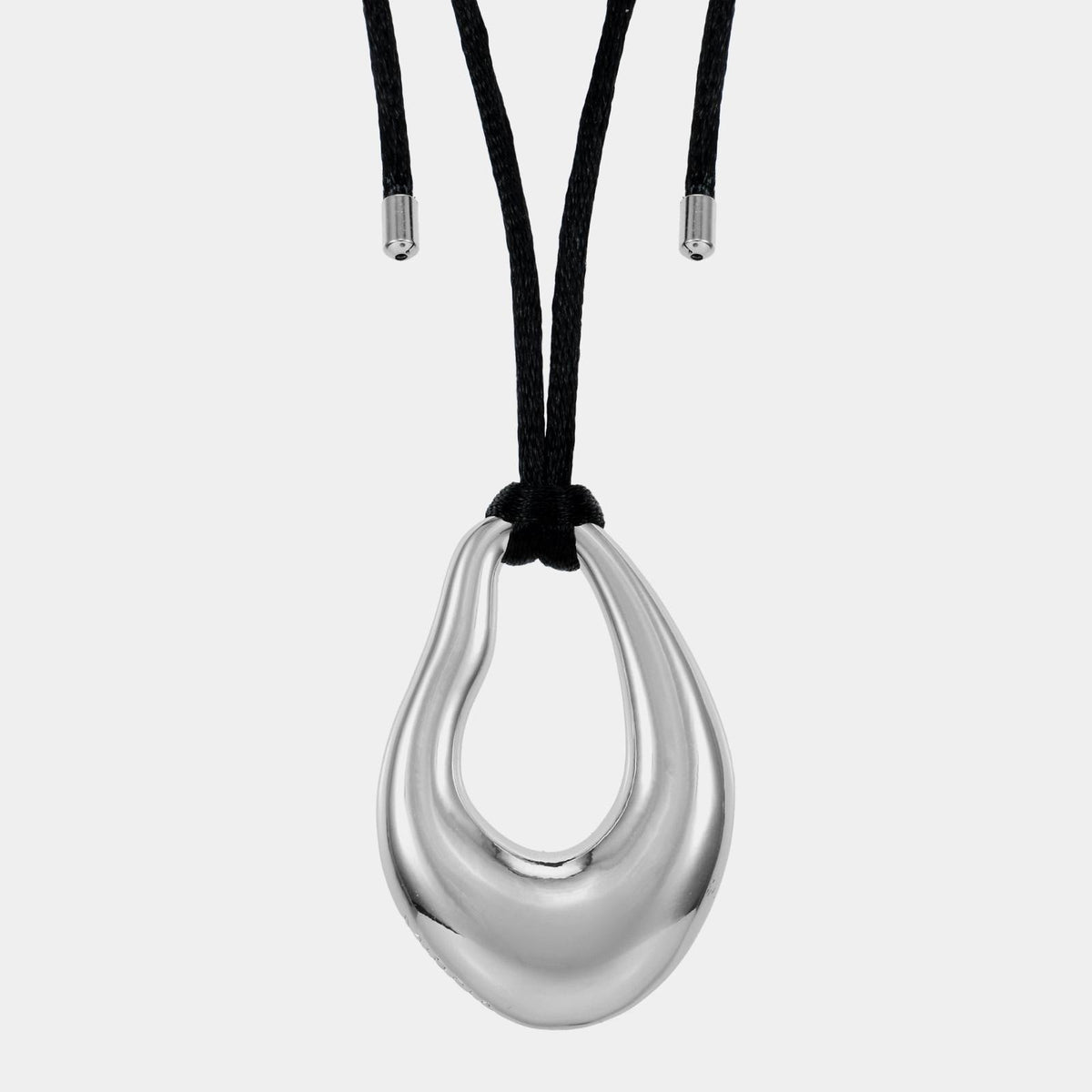 The Sculpted Pendant
