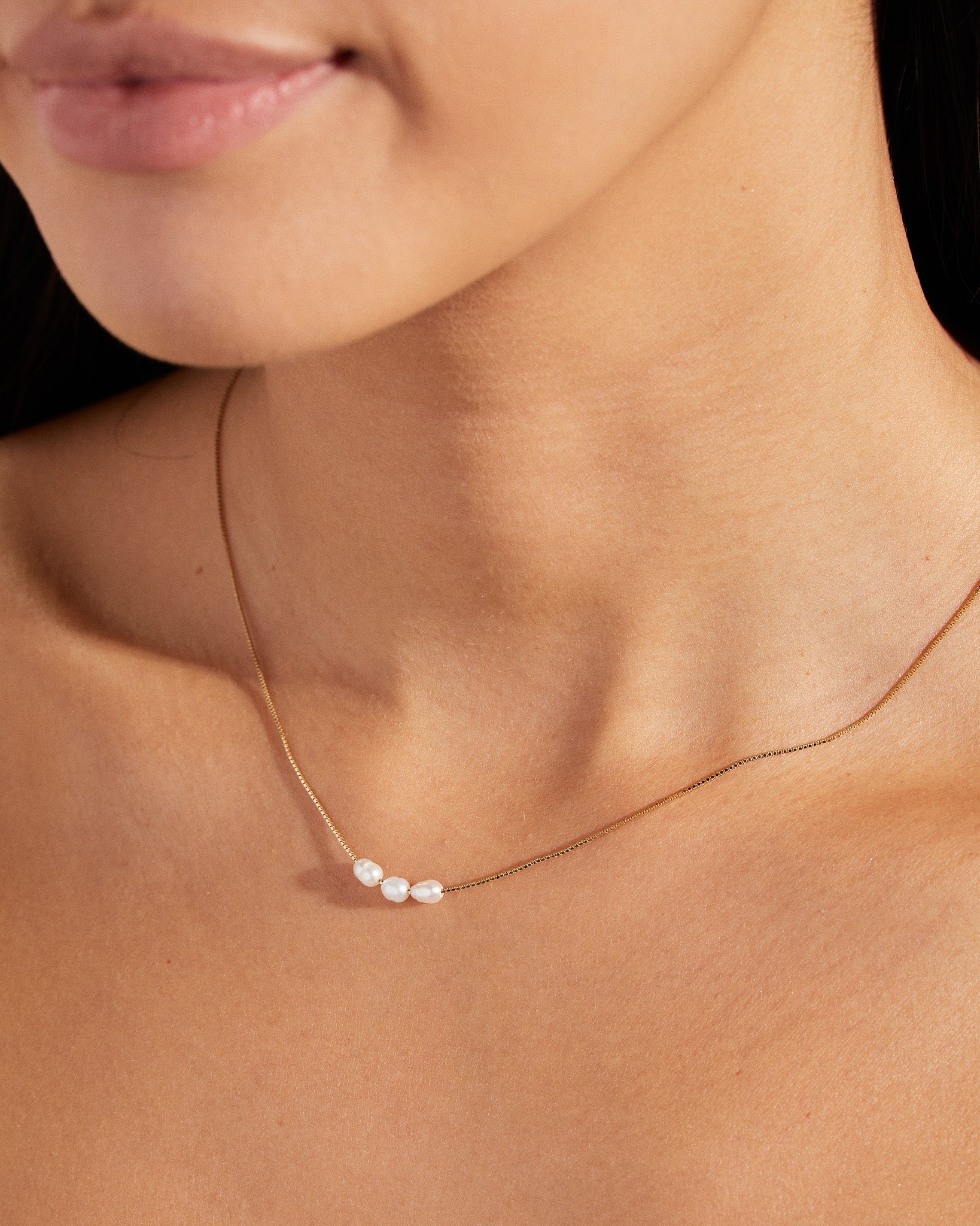 Petite Pearl & Chain Necklace